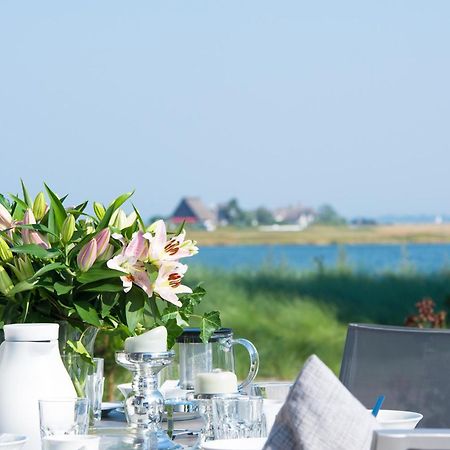 Ostsee - Reetdachhaus Nr 37 "Renate" Im Strand Resort Heiligenhafen Exteriör bild