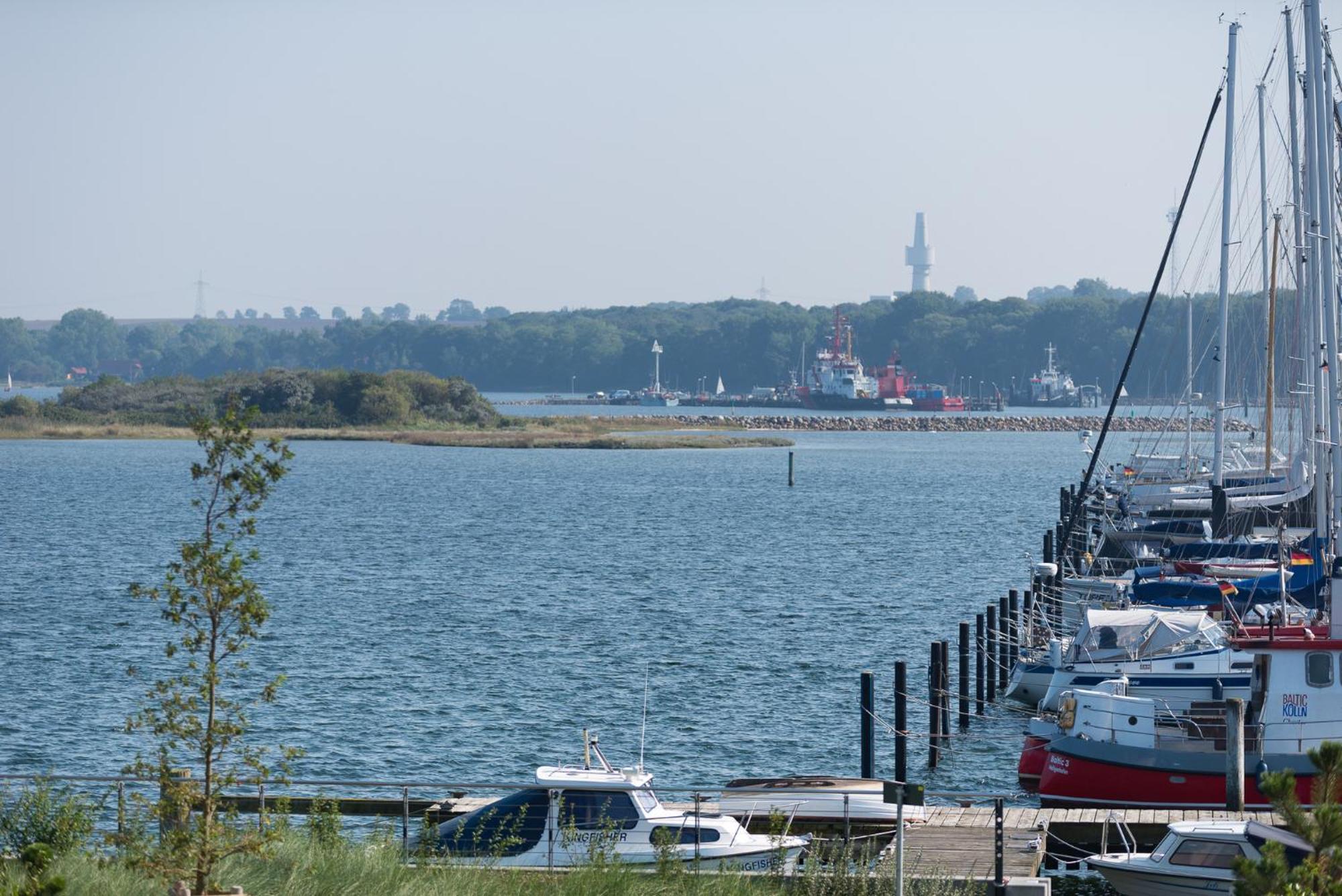 Ostsee - Reetdachhaus Nr 37 "Renate" Im Strand Resort Heiligenhafen Exteriör bild